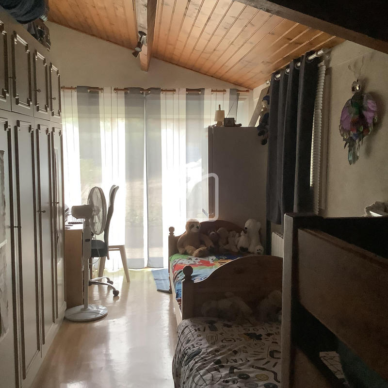 Villa - 100 m² - 5 pièces