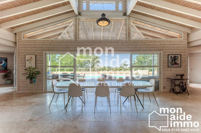 Maison contemporaine - 227 m² - 7 pièces