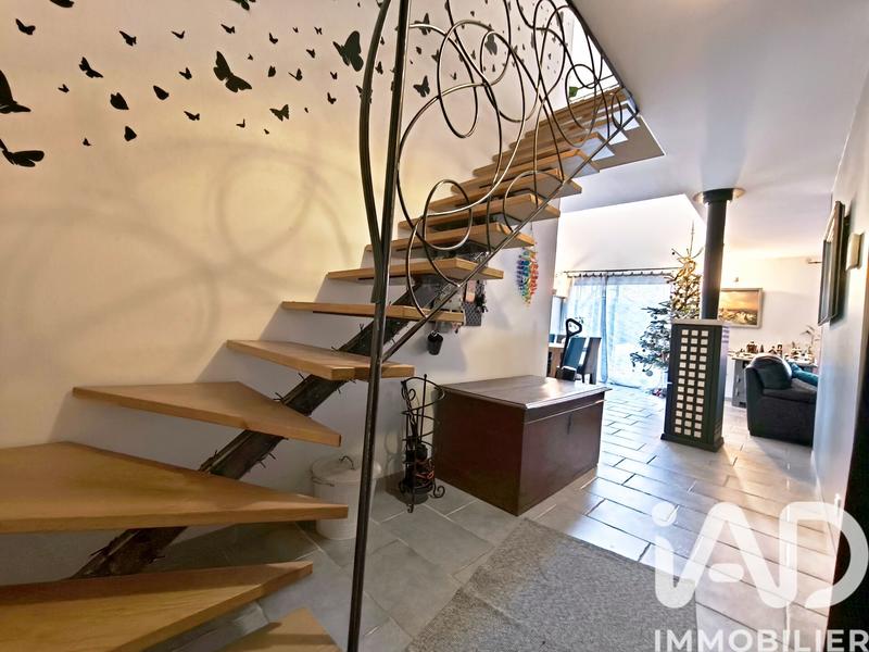 Maison - 120 m² - 5 pièces