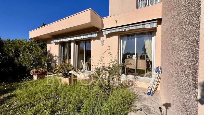 Maison - 151 m² - 6 pièces