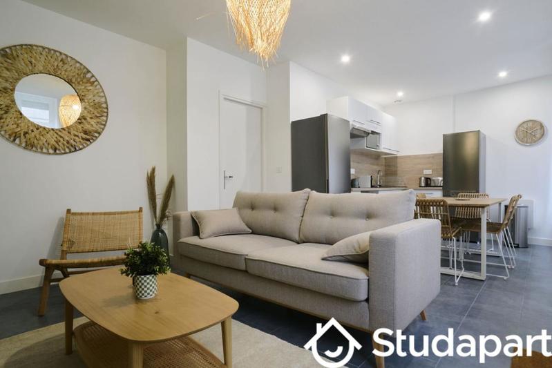 Chambre - 12 m² - 1 pièce