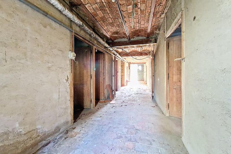 Maison - 300 m² - 6 pièces