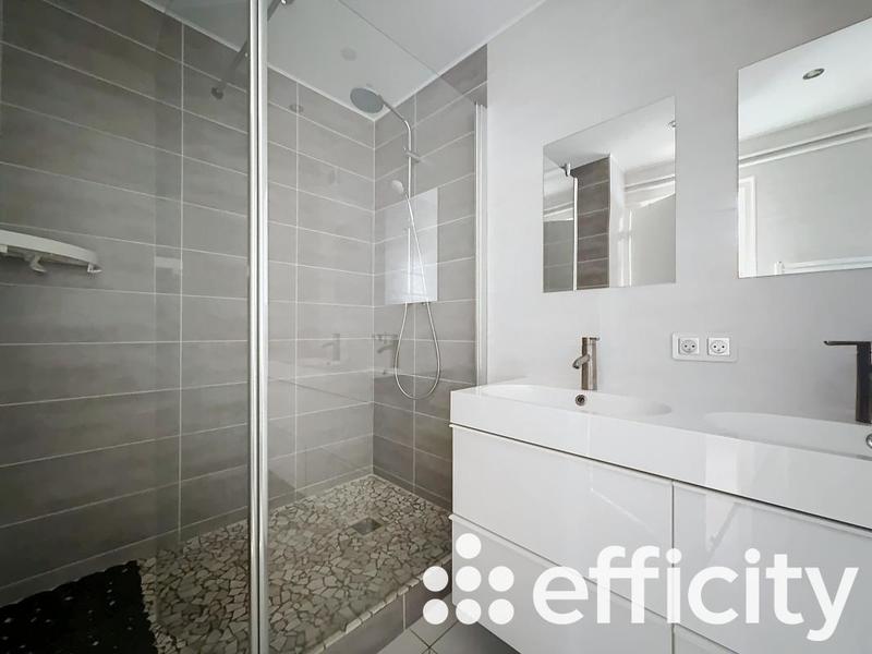 Maison - 186 m² - 6 pièces