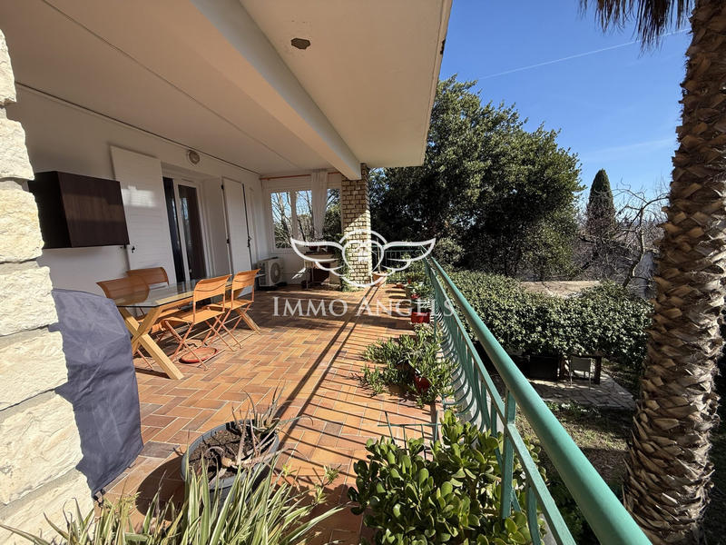 Appartement - 98 m² - 4 pièces