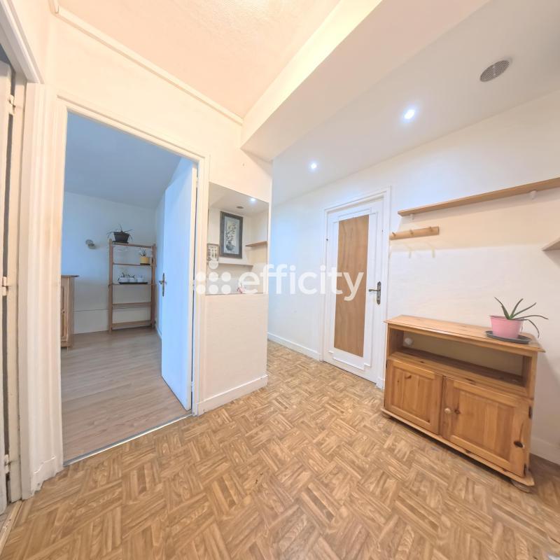 Appartement - 80 m² - 4 pièces