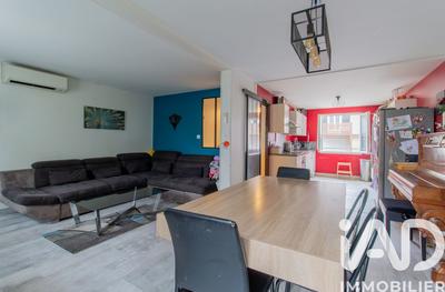 Maison - 101 m² - 5 pièces