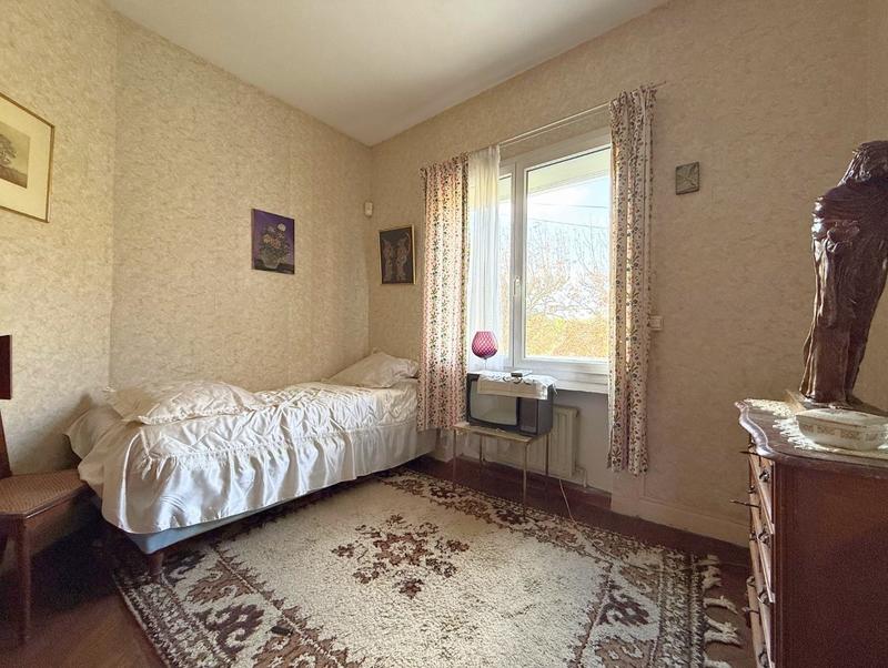 Maison ancienne - 100 m² - 10 pièces