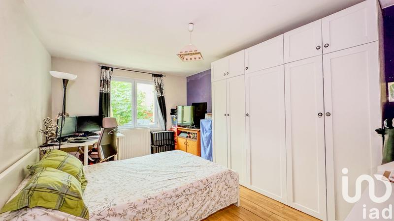 Maison - 95 m² - 5 pièces