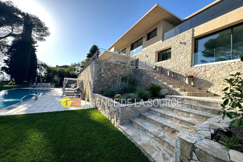 Villa - 390 m² - 10 pièces