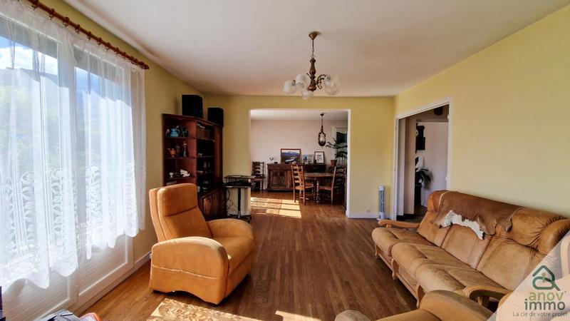 Maison - 177 m² - 7 pièces