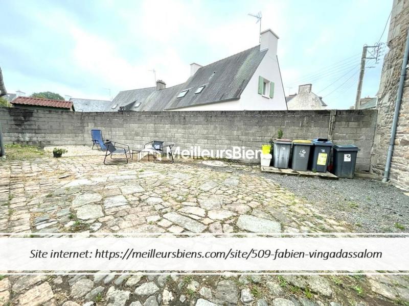 Immeuble - 196 m² - 7 pièces