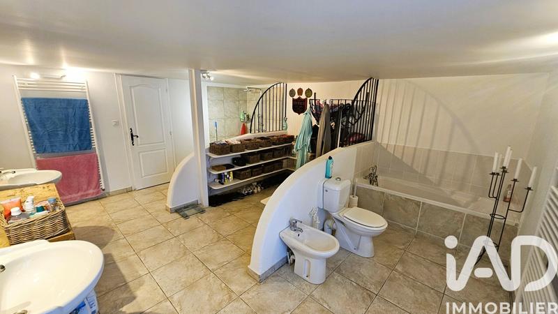 Maison - 187 m² - 5 pièces