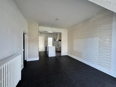 Maison - 90 m² - 6 pièces