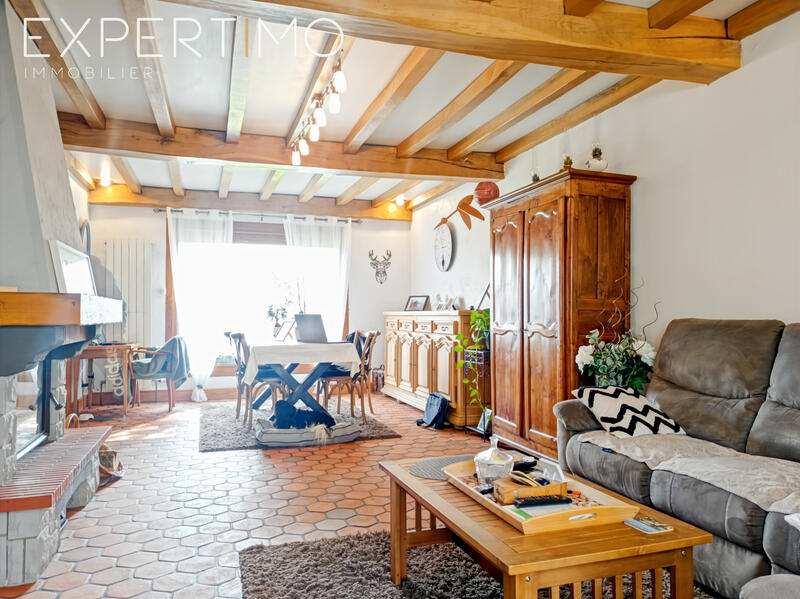 Maison - 163 m² - 5 pièces