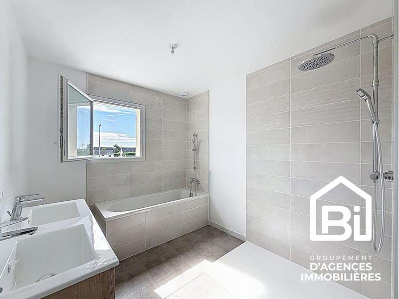 Maison - 97 m² - 4 pièces