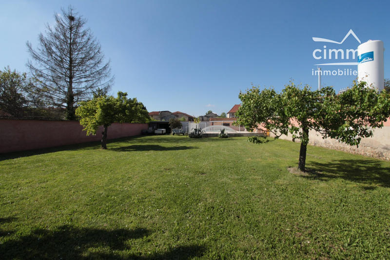 Maison - 209 m² - 8 pièces