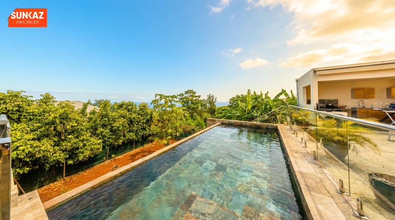 Maison - 159 m² - 4 pièces