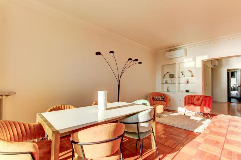 Appartement - 90 m² - 3 pièces