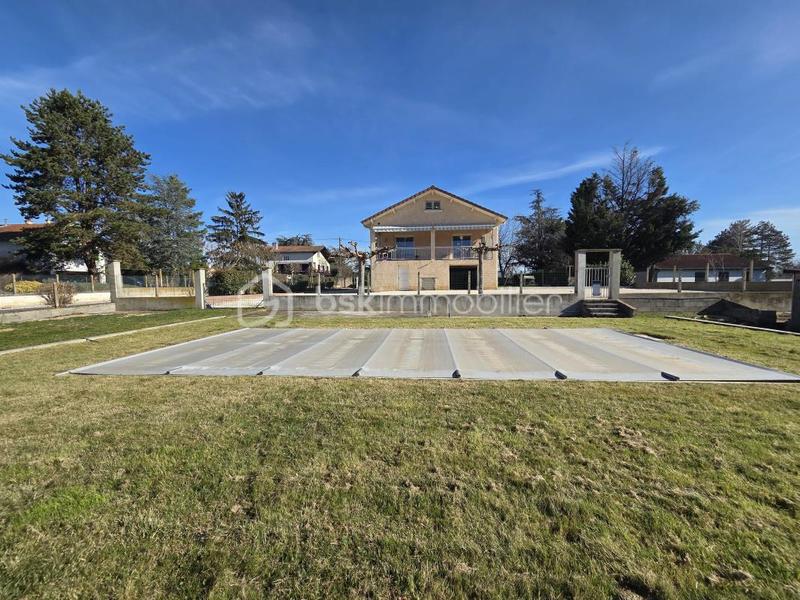 Maison traditionnelle - 124 m² - 4 pièces