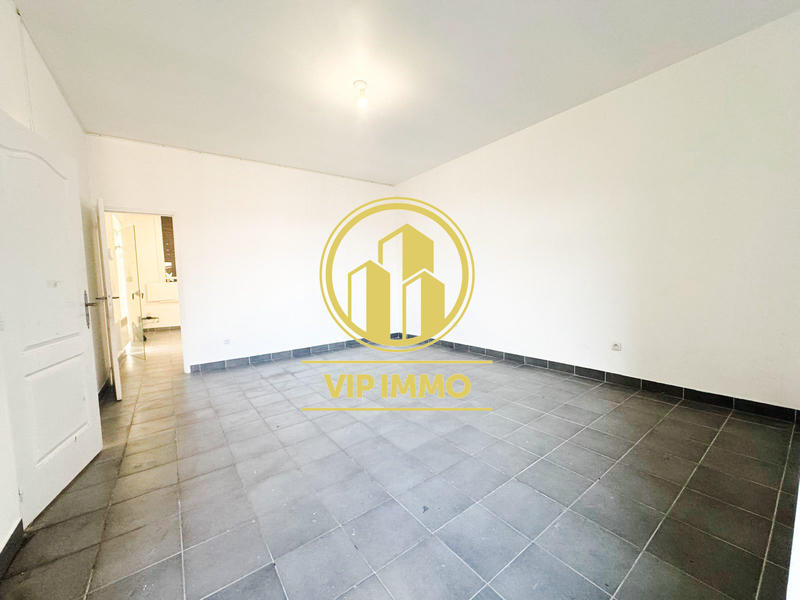 Local commercial - 82 m²