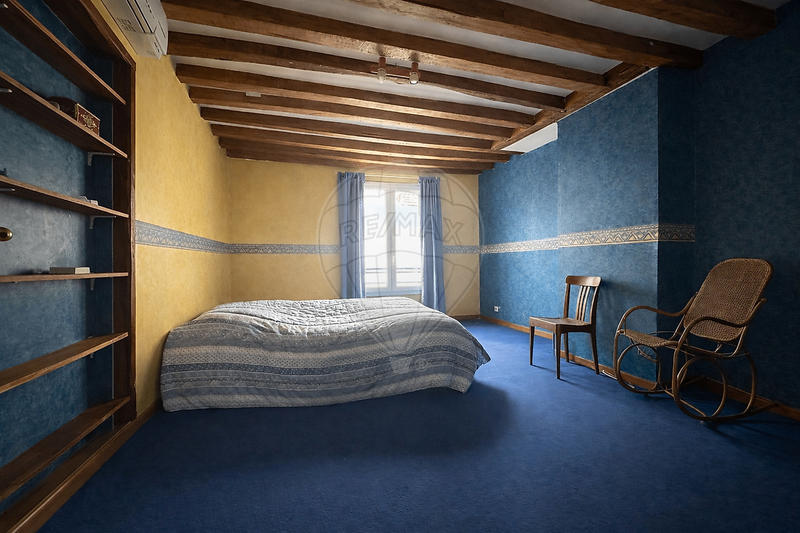 Maison - 132 m² - 9 pièces