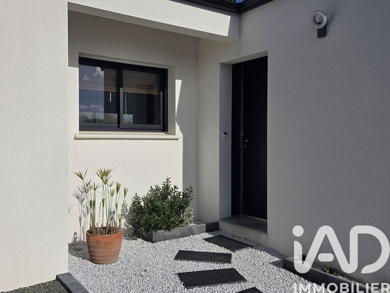 Maison - 95 m² - 4 pièces