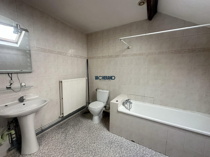 Appartement - 122 m² - 6 pièces