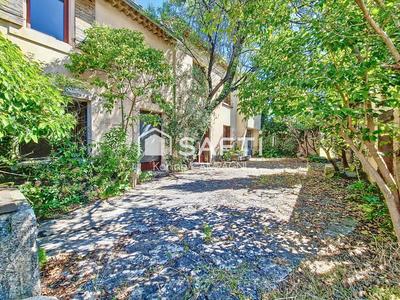 Maison - 150 m² - 8 pièces