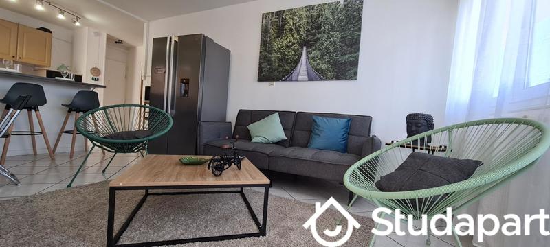 Chambre - 10 m² - 1 pièce