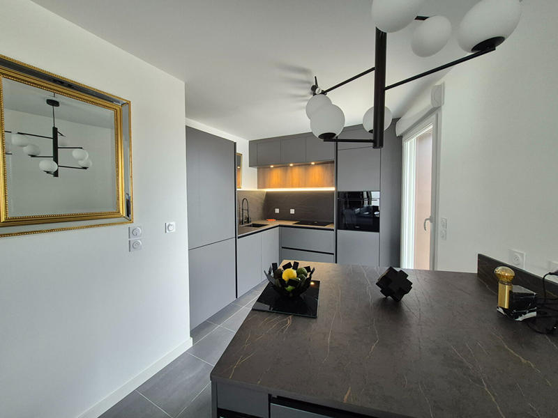 Appartement - 96 m² - 4 pièces