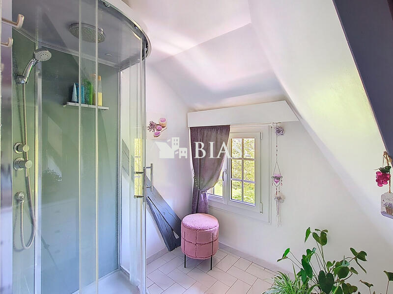 Maison - 163 m² - 6 pièces