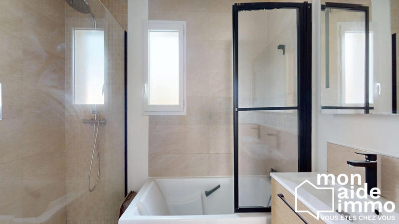 Maison - 104 m² - 5 pièces