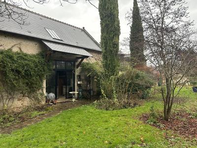 Maison - 209 m² - 9 pièces