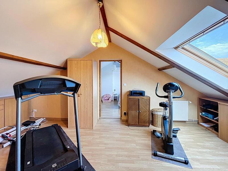 Maison - 178 m² - 8 pièces