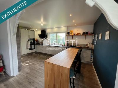 Maison - 91 m² - 5 pièces