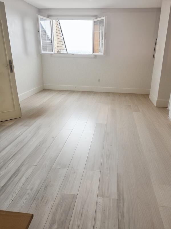 Maison - 240 m² - 7 pièces