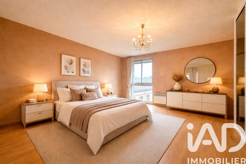 Appartement - 135 m² - 4 pièces