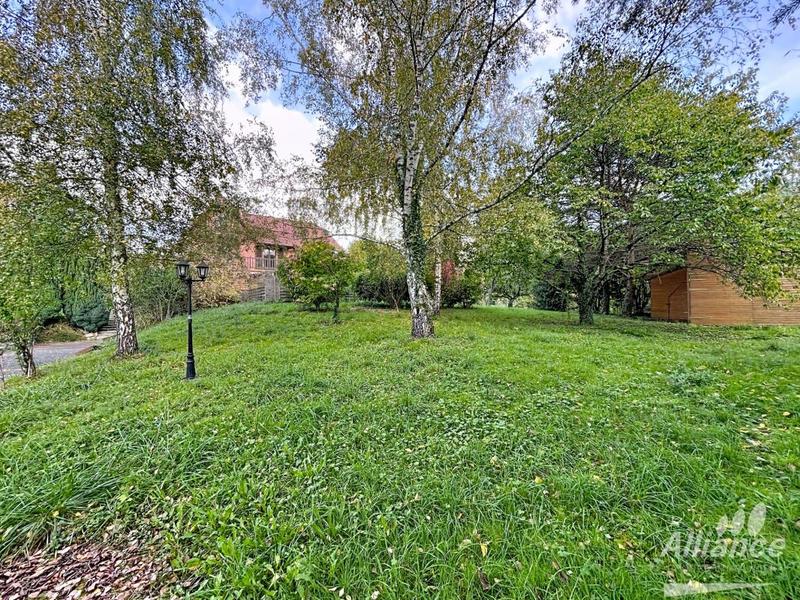 Maison - 239 m² - 8 pièces