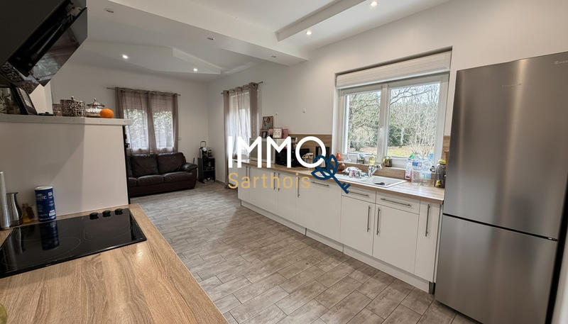 Maison - 186 m² - 10 pièces