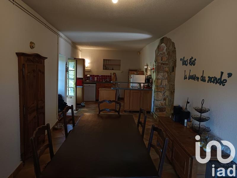 Maison - 230 m² - 9 pièces