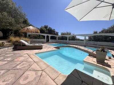 Maison - 160 m² - 5 pièces