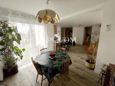 Maison - 109 m² - 5 pièces