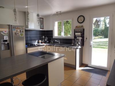 Maison - 212 m² - 9 pièces