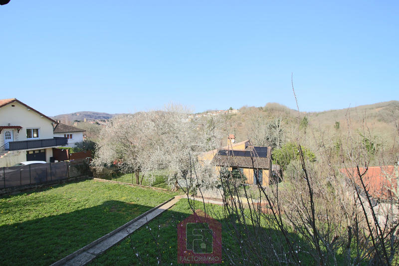 Maison - 127 m² - 6 pièces