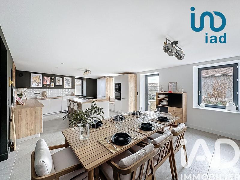 Maison - 195 m² - 5 pièces