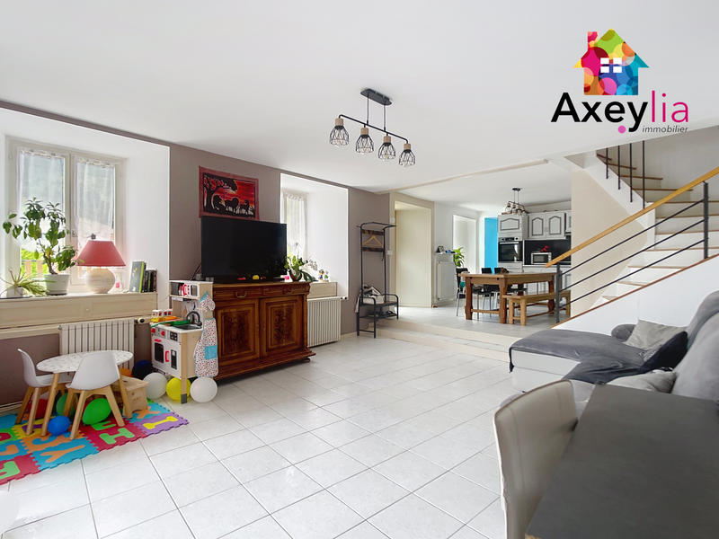 Maison - 158 m² - 7 pièces