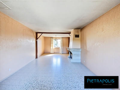 Appartement - 97 m² - 3 pièces