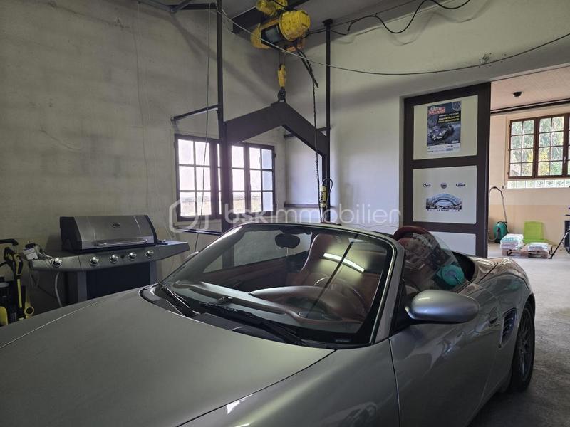 Maison - 223 m² - 6 pièces