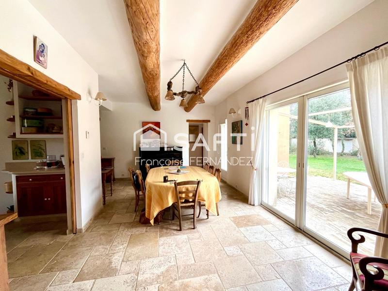 Villa - 250 m² - 10 pièces