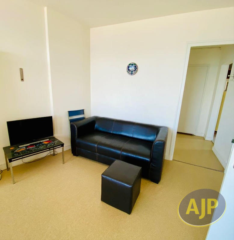 Appartement - 70 m² - 2 pièces